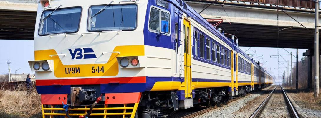 Без черг і зупинок! Українці проходять митний контроль по-новому: подробиці вражають