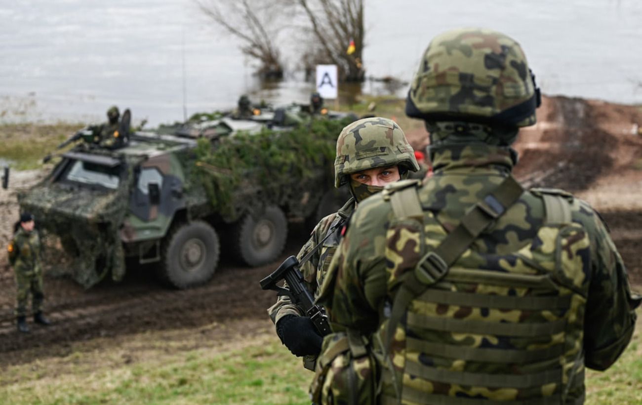 Європа розглядає активні дії у відповідь на гібридні атаки росії, - Politico