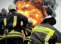 Під ударом був російський НПЗ: невідомі дрони атакували Новокуйбишевськ