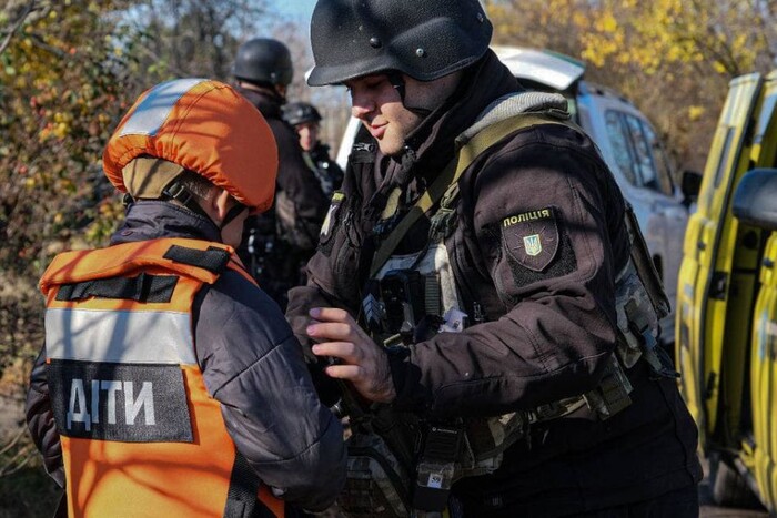 Ситуація критична! Місцевих евакуюють із Дружківки та Олексієво-Дружківки 