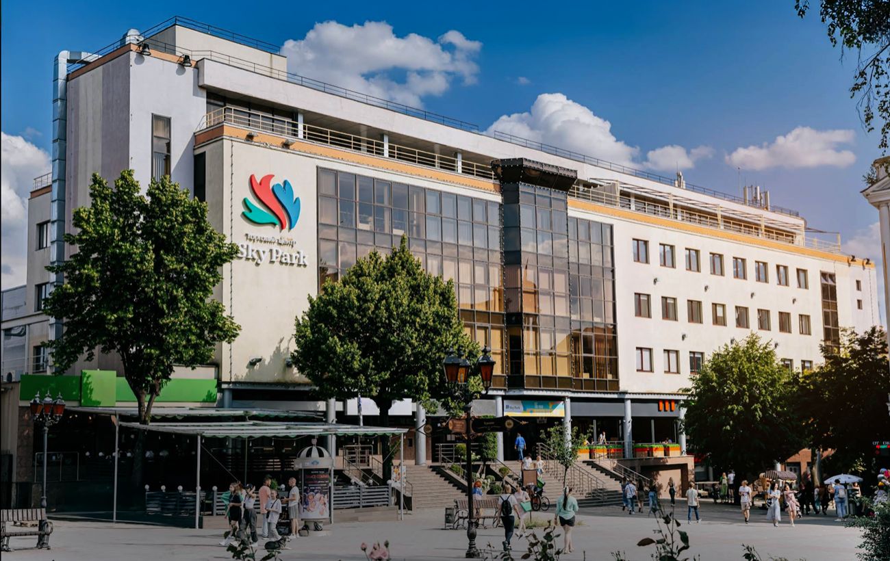 Вперше в історії: 38 тисяч українців купили ТРЦ у Вінниці за півтора мільярда гривень