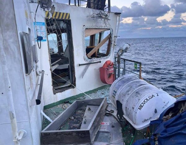 Невідомі дрони вщент рознесли російські танкери! Україна відповіла на звинувачення 