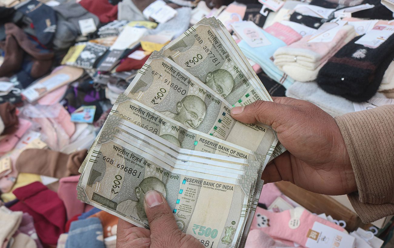 Індійська рупія впала до історичного мінімуму через війну рф проти України