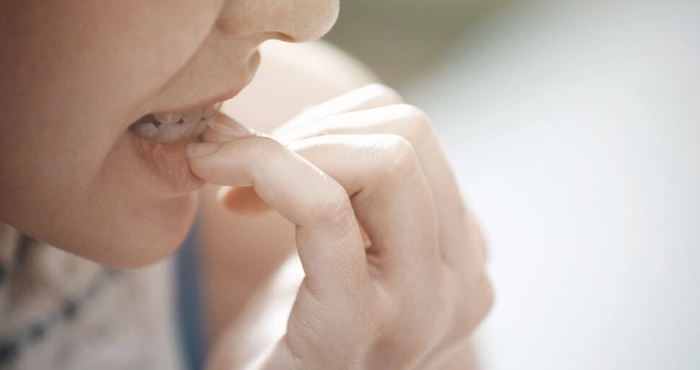 Чому звичка гризти нігті шкодить здоров’ю та як ефективно позбутися її раз і назавжди