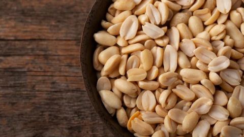 Коли і як правильно включати арахіс у свій раціон, щоб знизити артеріальний тиск