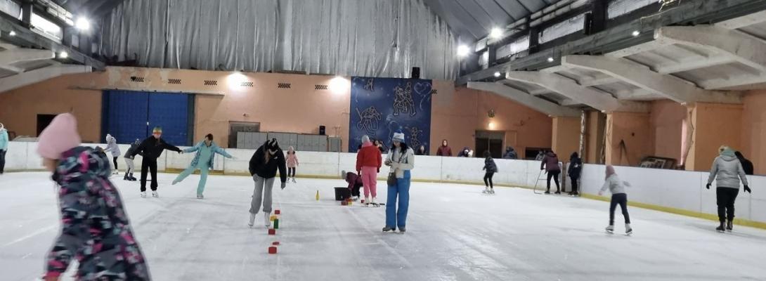 Кияни подали петицію проти закриття льодової арени "Крижинка": що відомо
