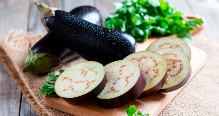 Чому варто включити баклажани в раціон: лікар розкрила їхню користь для здоров’я