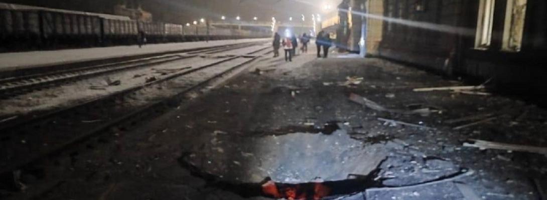 Пошкоджений ударом рф вокзал у П’ятихатках: в "Укрзалізниці" показали наслідки