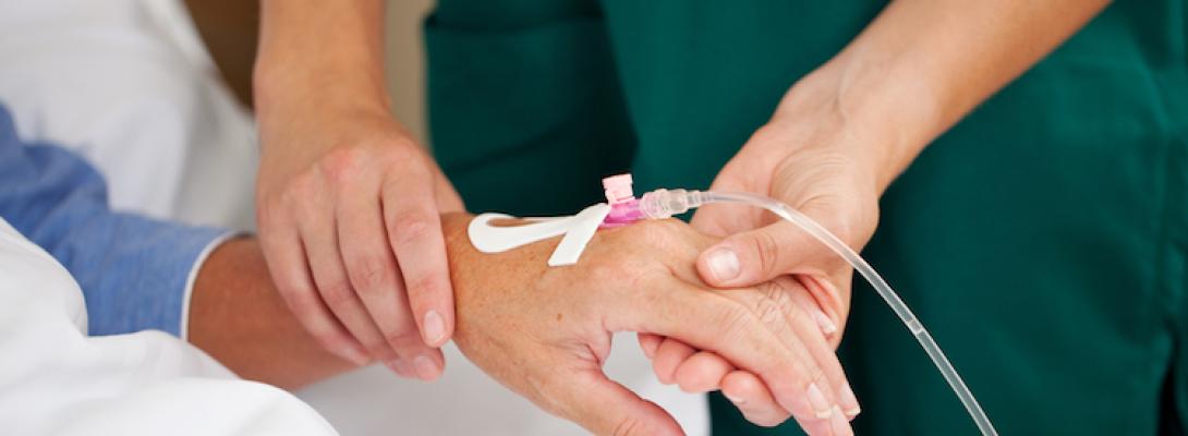 Що варто знати про рак: лікар розповів про фактори ризику, які часто ігнорують