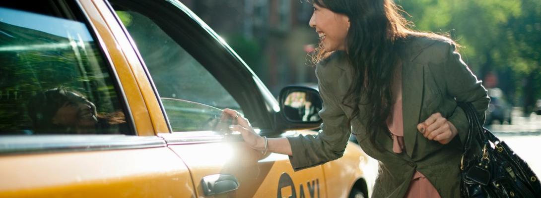 Таксисти Uklon та Uber мають платити податки з доходів, - керівниця Податкової